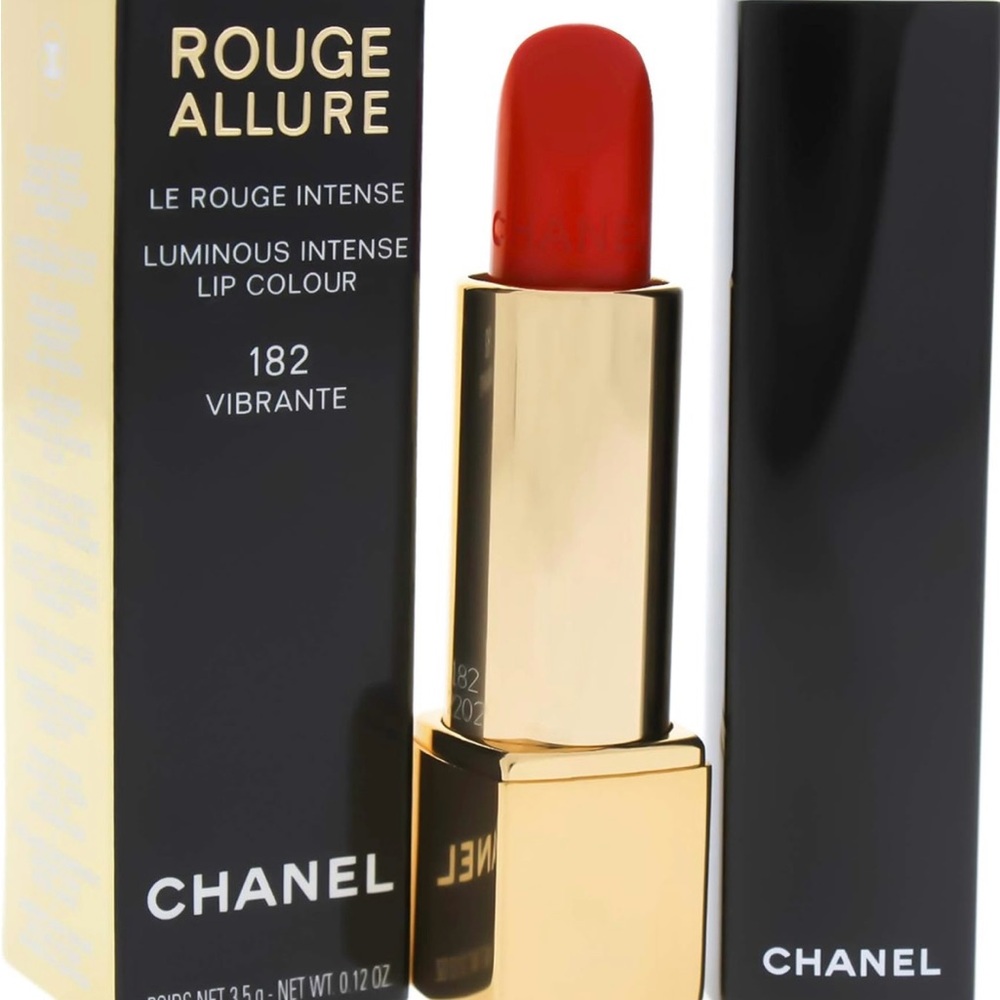 CHANEL Red Lipstick Vibrant Rouge Allure